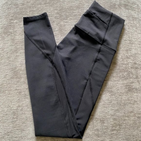 *NOT FOR SALE/SOLD* Lululemon mesh full length leggings (Black) Size 4 - Picture 1 of 3